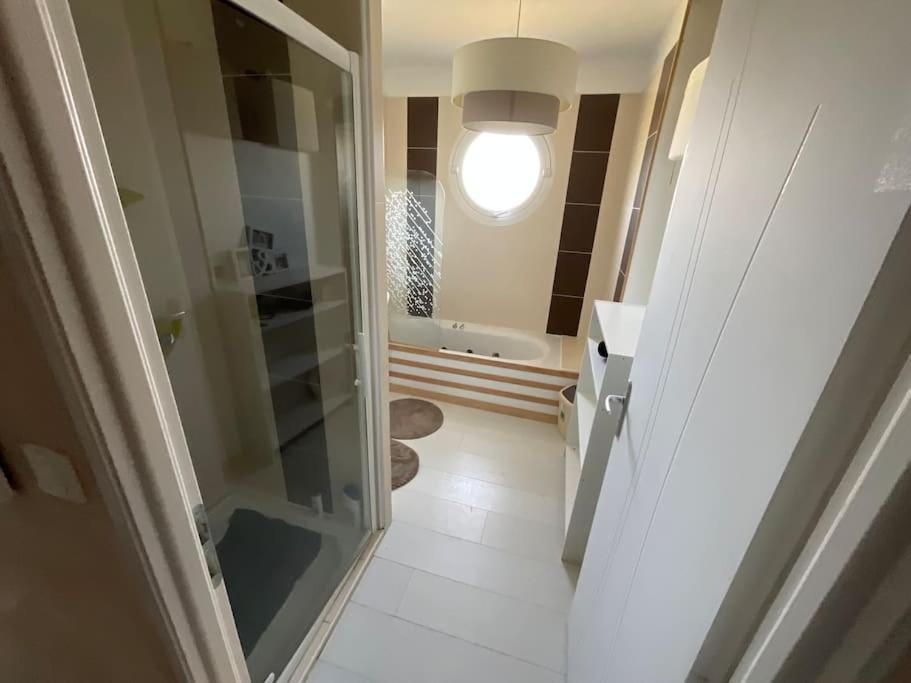 Charmant T2, Cl 3 Etoiles, 4 Lits, 4 Personnes Et 1Enfant, Parking Et Terrasse Saint-Sever (Landes) Exterior foto