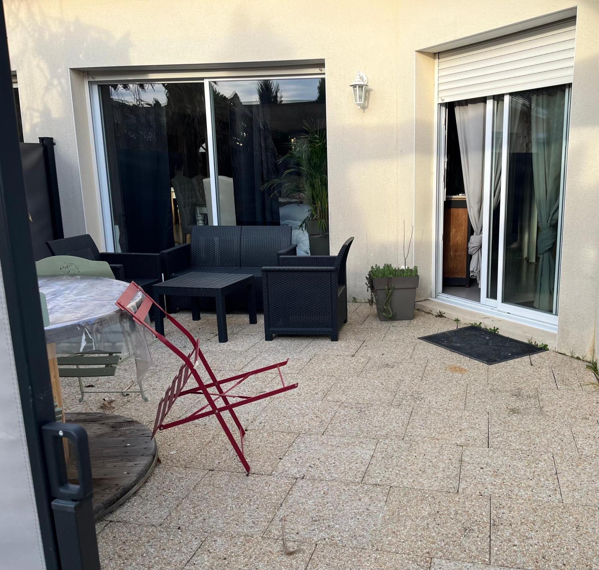 Charmant T2, Cl 3 Etoiles, 4 Lits, 4 Personnes Et 1Enfant, Parking Et Terrasse Saint-Sever (Landes) Exterior foto