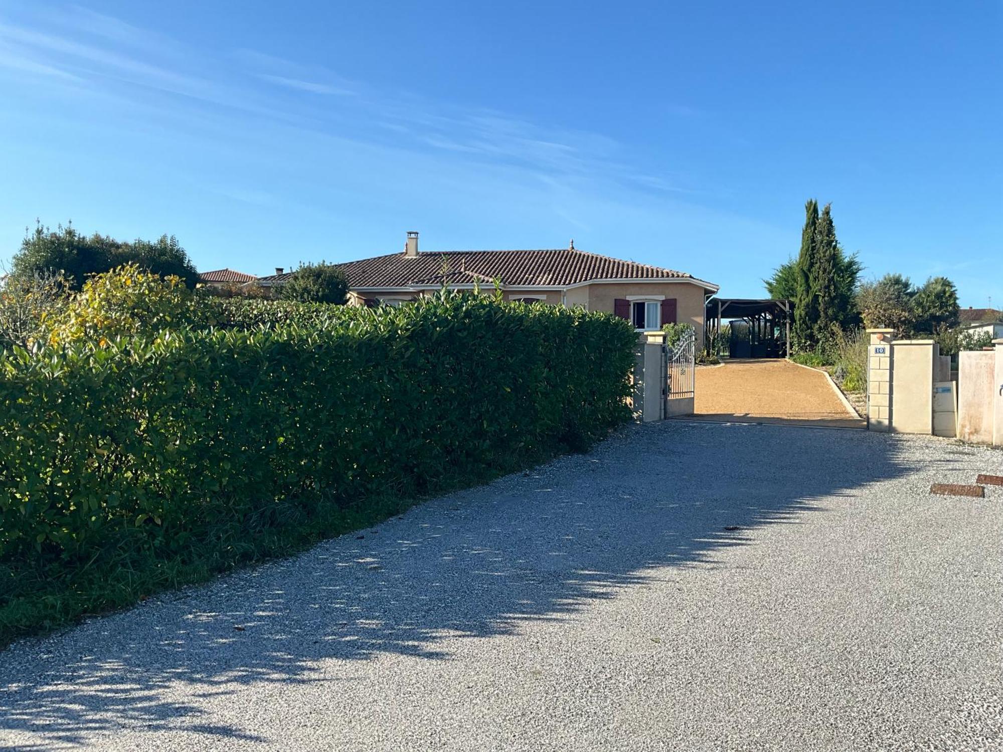 Charmant T2, Cl 3 Etoiles, 4 Lits, 4 Personnes Et 1Enfant, Parking Et Terrasse Saint-Sever (Landes) Exterior foto